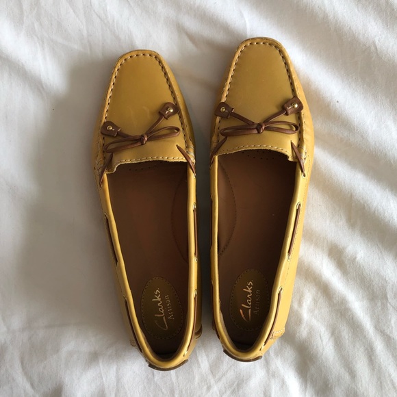 clarks mustard shoes